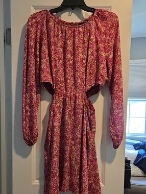 Aqua Pink Floral Cutout Long-Sleeve Dress